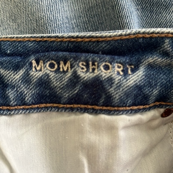 American Eagle Mom Short size 4  in Excellent Condition - clean, clean, clean! - Picture 6 of 6